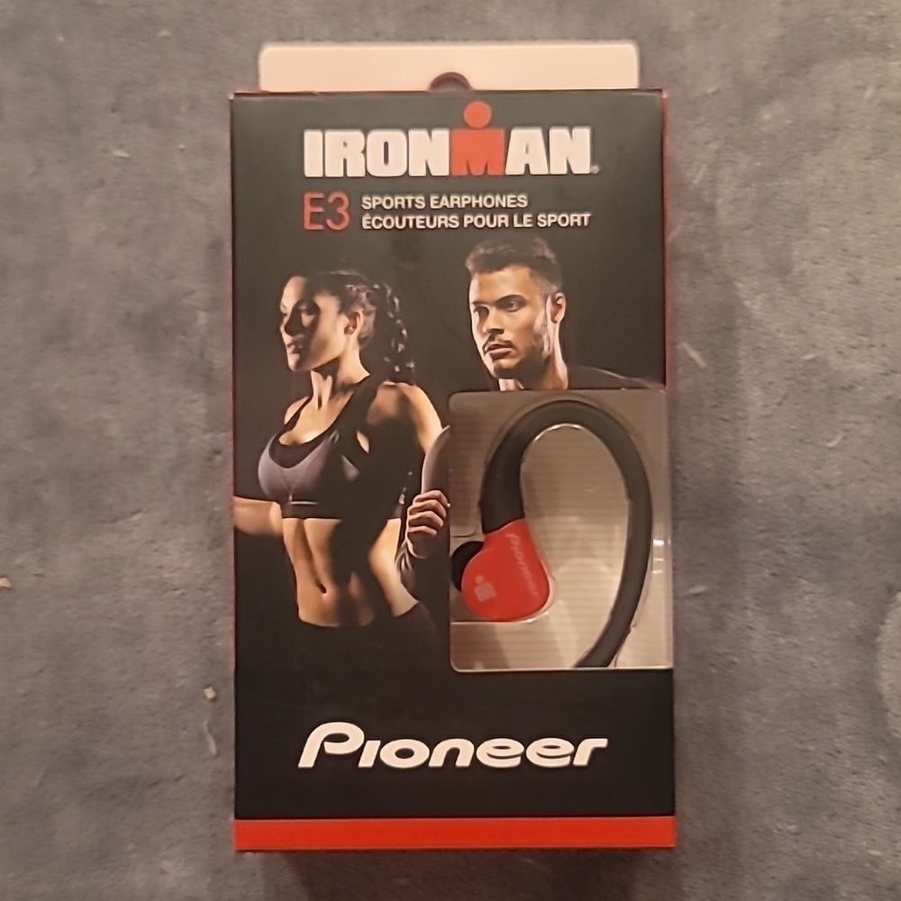 0468. New In Box ~ Pioneer Ironman ~ E3 In Ear Stereo ~ Headphones 🎧 👌